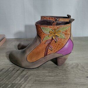 L’Artiste Spring Step Dramatic Booties Colorful Floral Tooled Leather Boots 40
